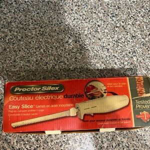 Vintage - Electric Knife and mixer - they belong together 🤷🏻‍♀️